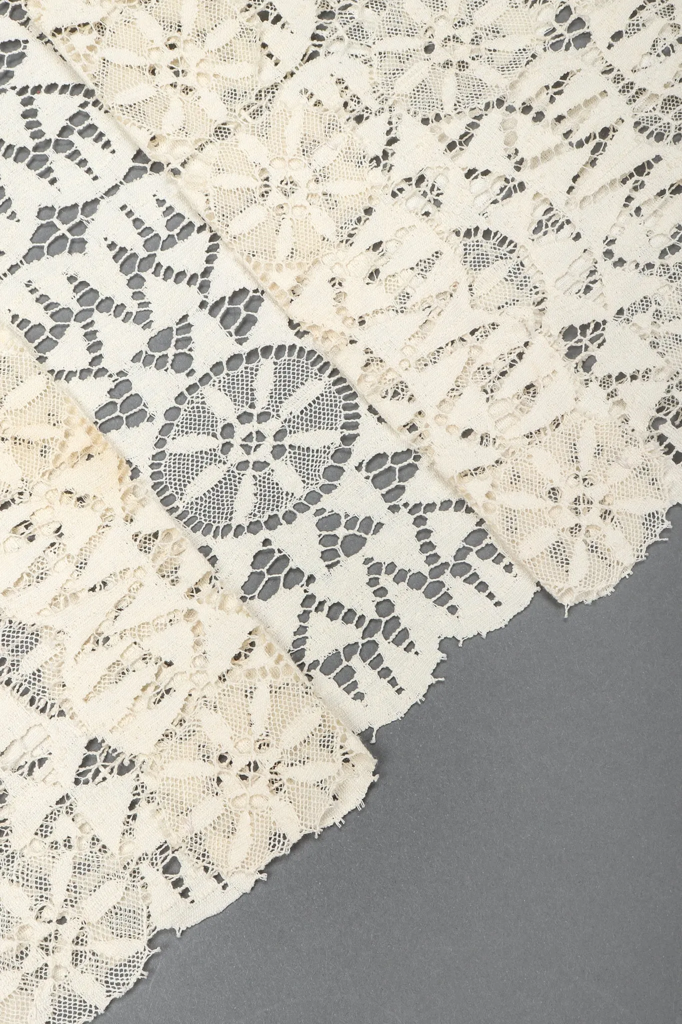 Bobbin Lace Kimono Robe