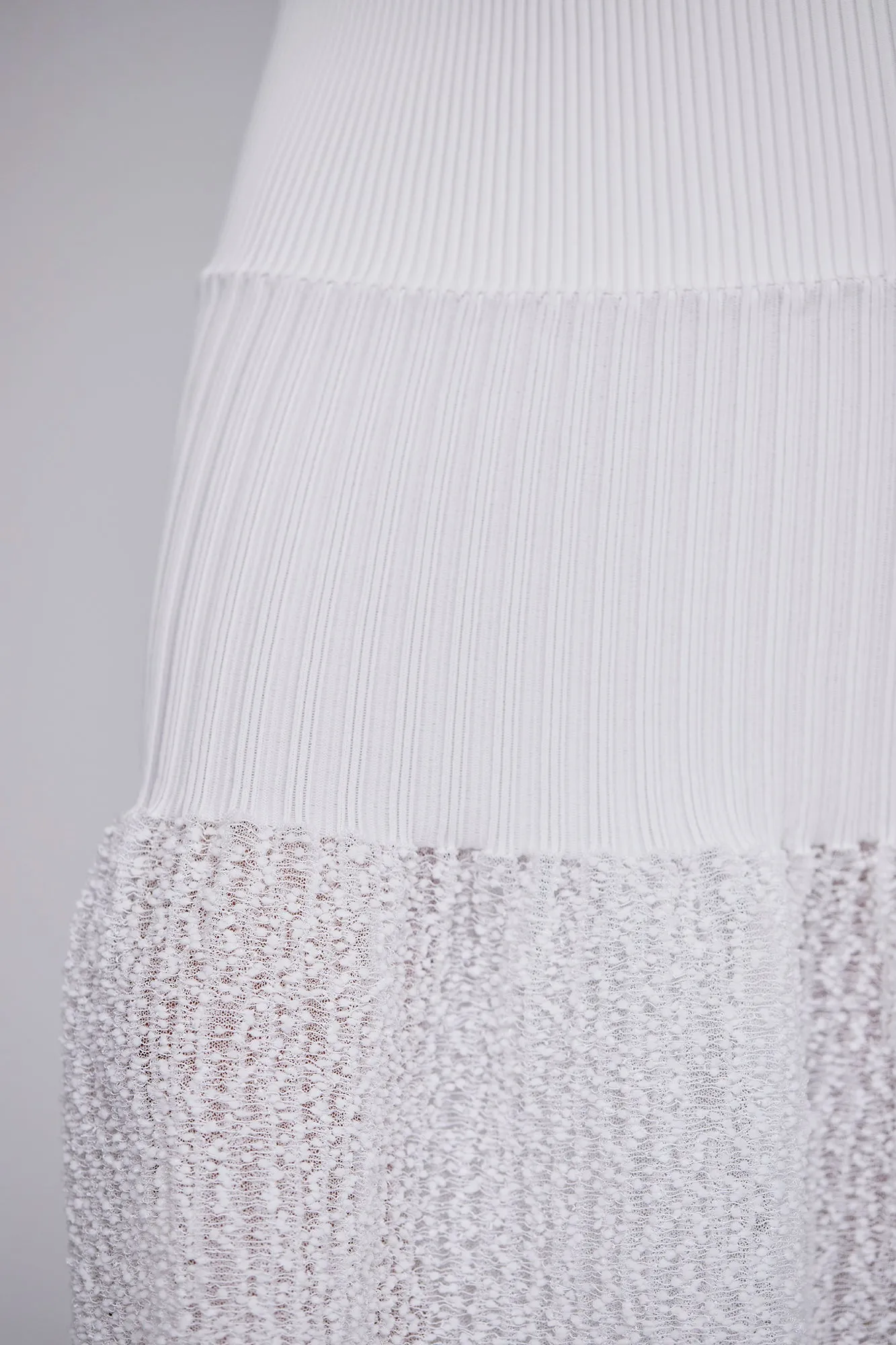 FLUTED ORNAMENT MERMAID SKIRT