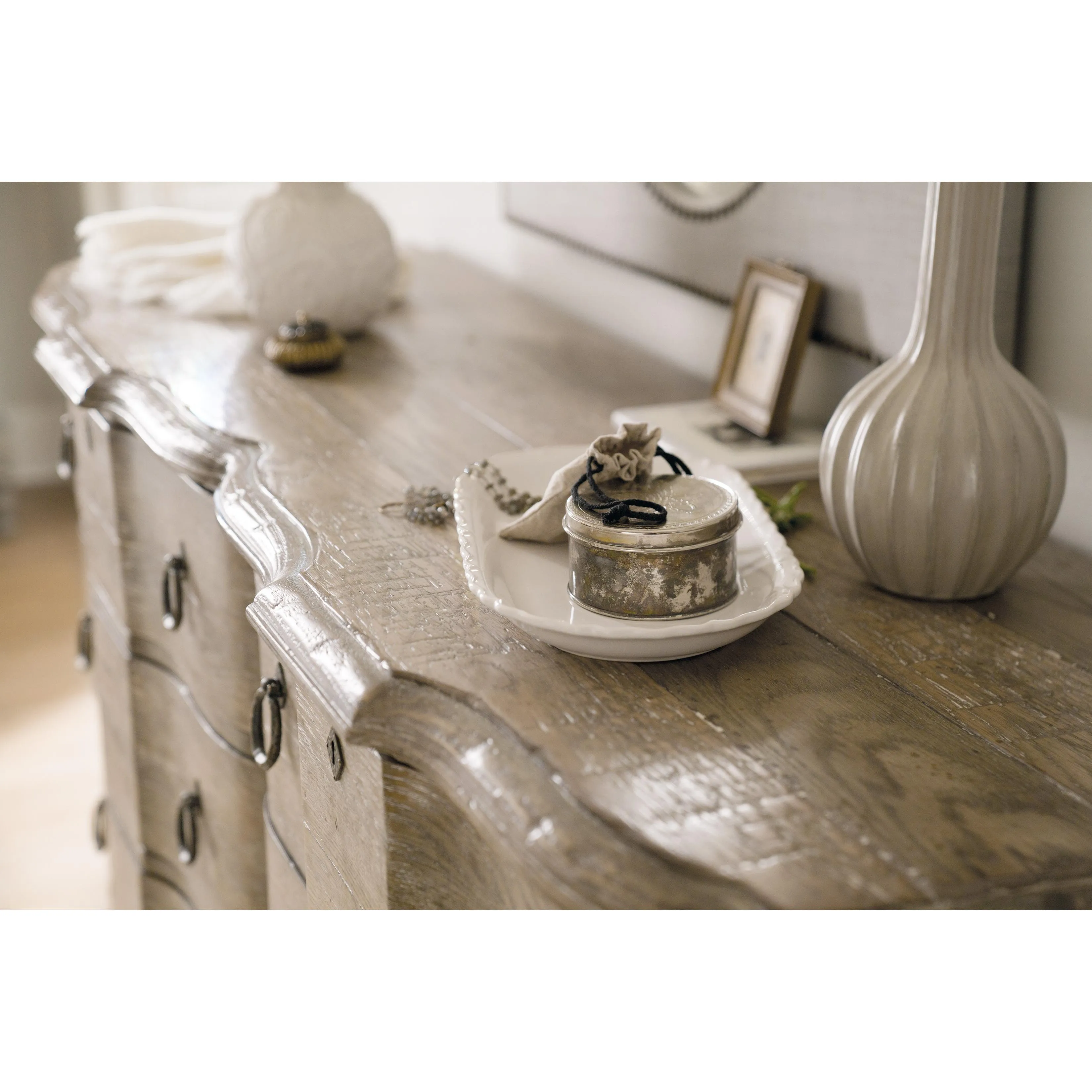 Hooker Furniture 5750-90002-MWD Boheme Adante Dresser
