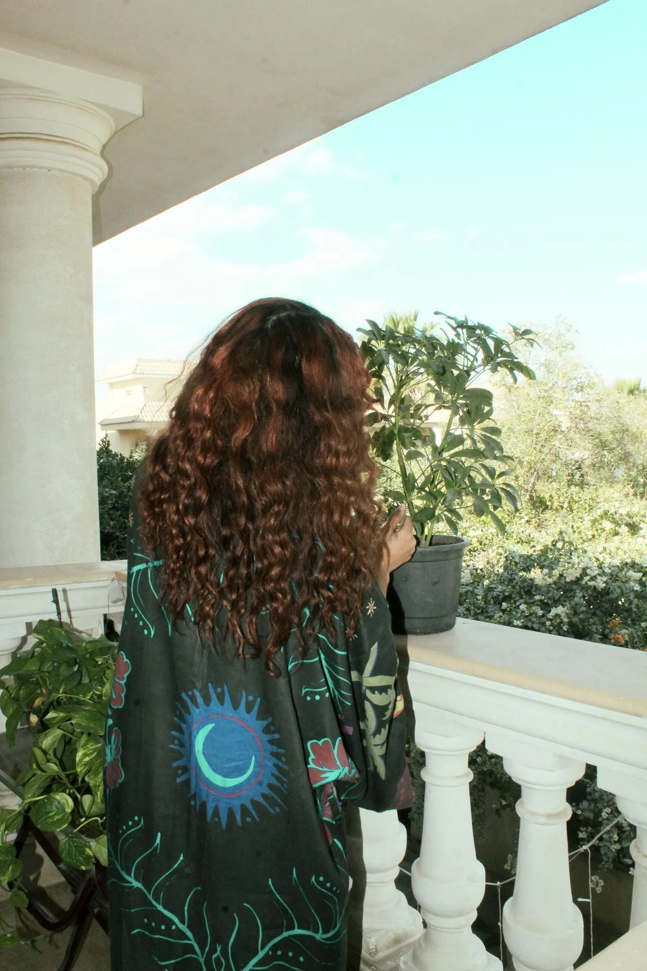 Island Dreams Kimono Dark