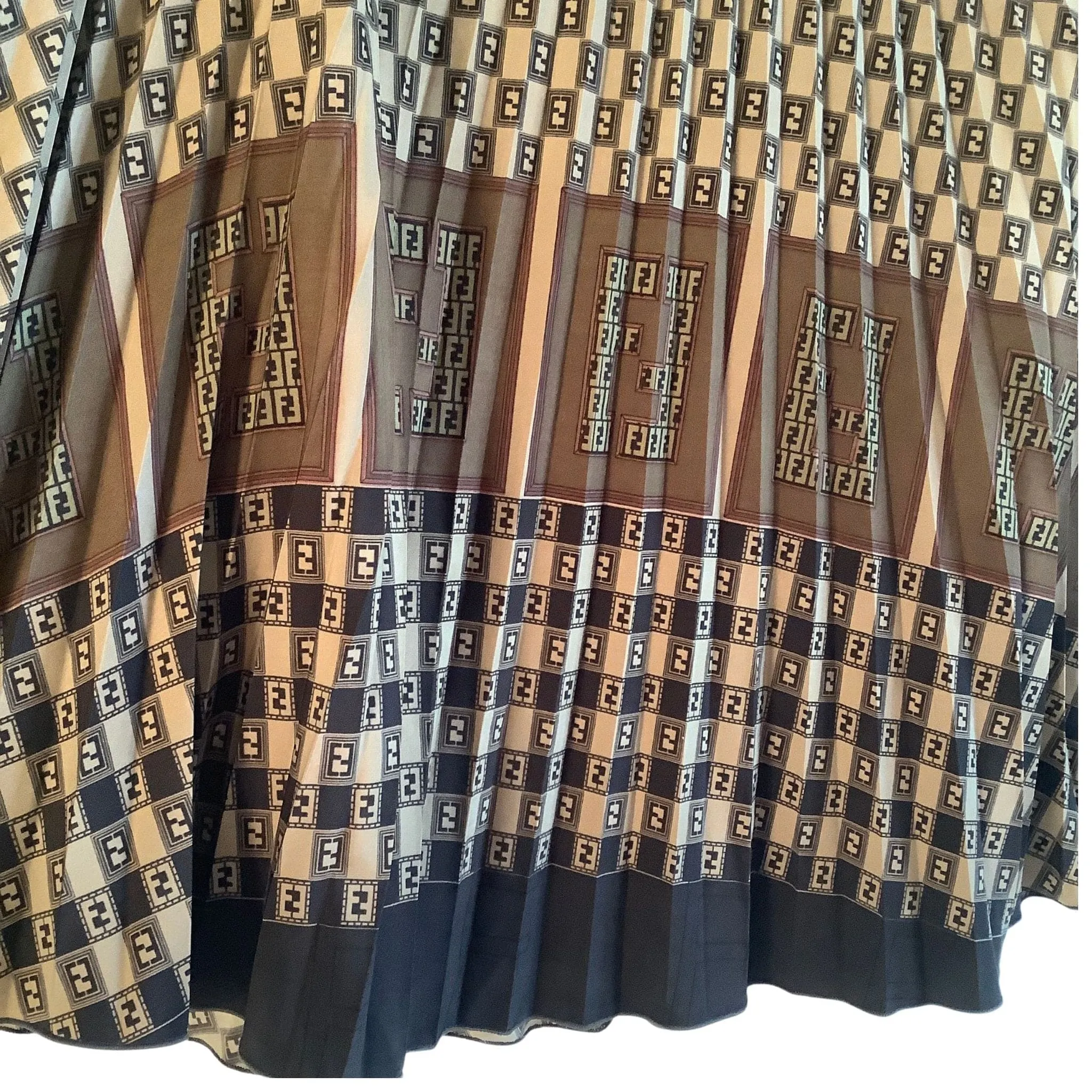 Novelty Pleated Skirt