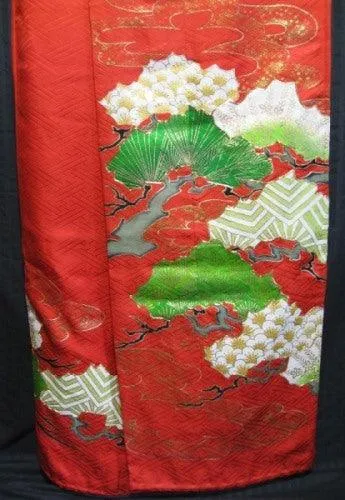 "Pine and Dandy" Wedding Kimono (Kakeshita)