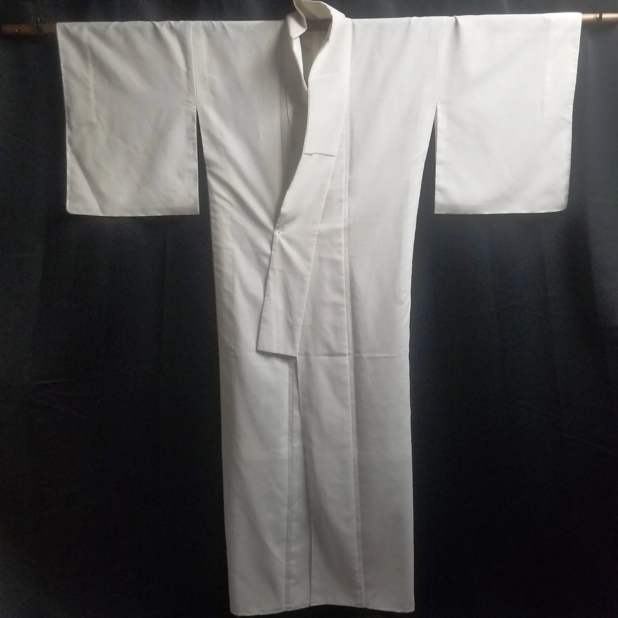 "Solid White" Vintage Japanese Kimono