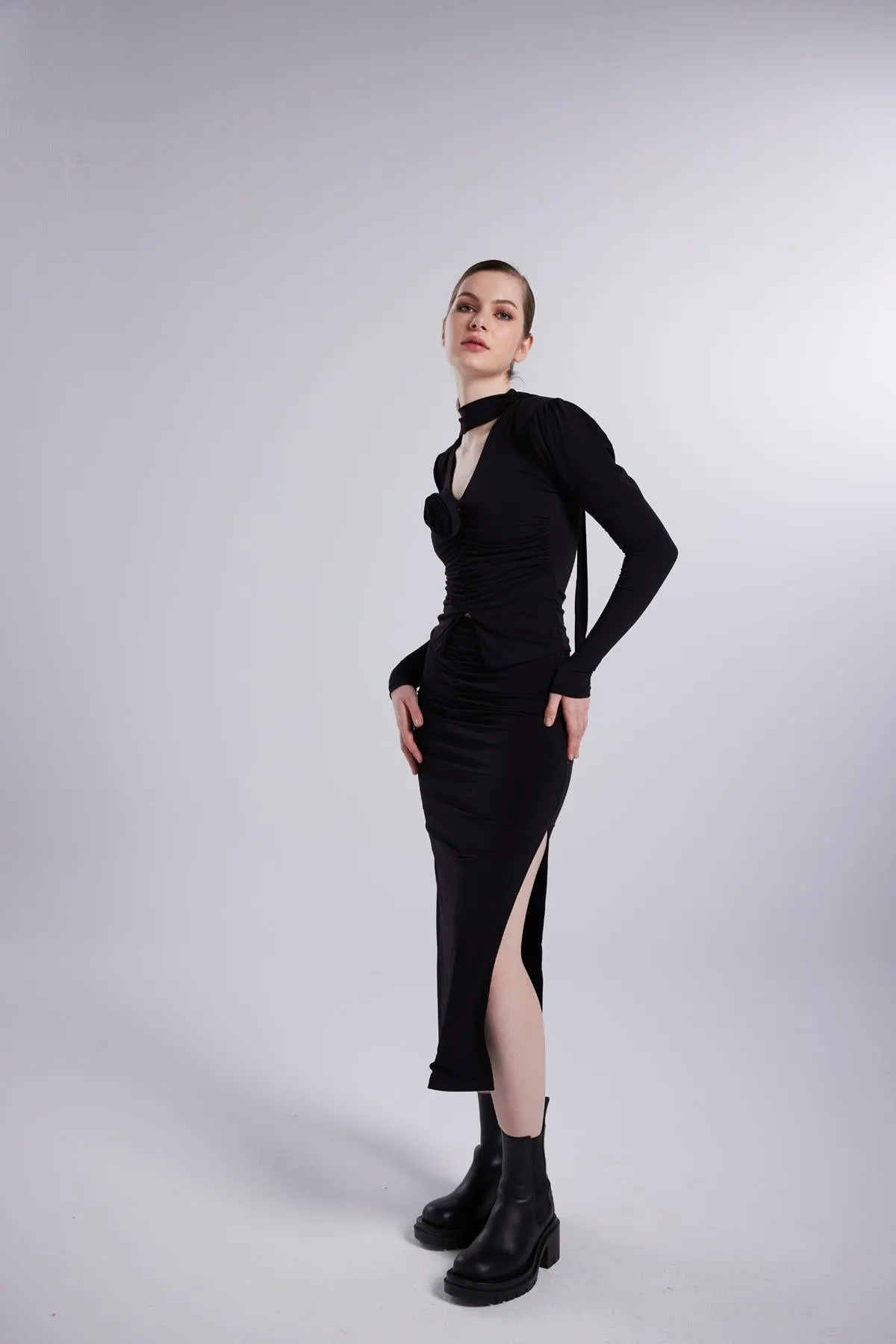 Serre Deep Slit Skirt Black