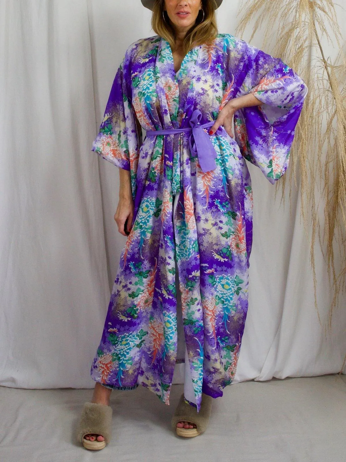 Vintage Japanese Floral Silk Kimono