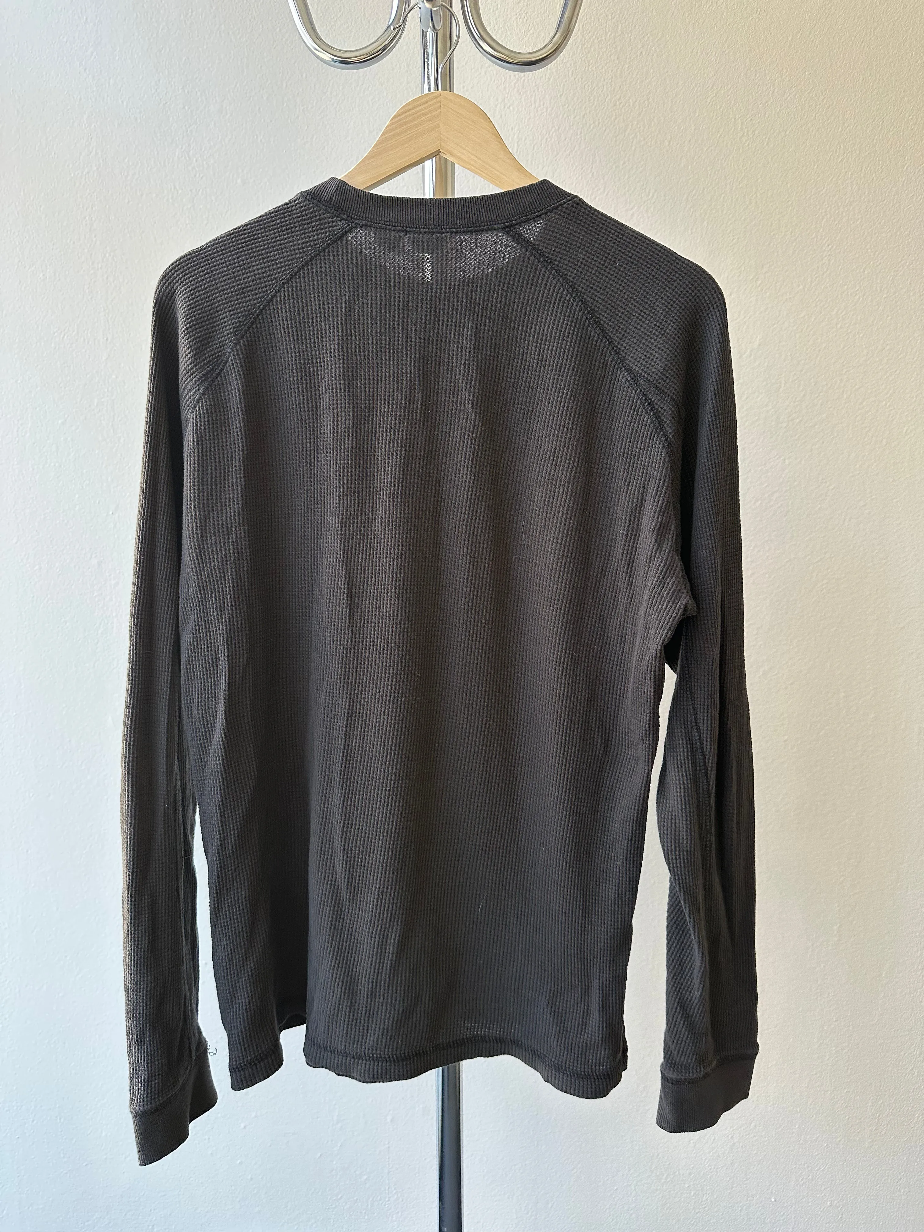 Vintage Oakley Thermal Y2K Longsleeve - size M/L
